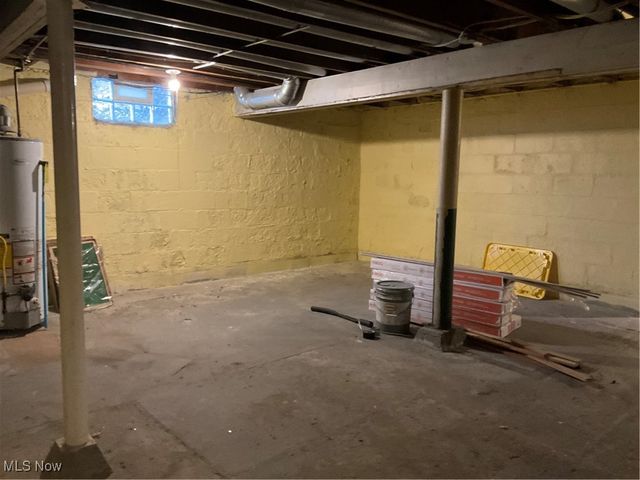 3185 Harding Avenue, East Liverpool, OH 43920