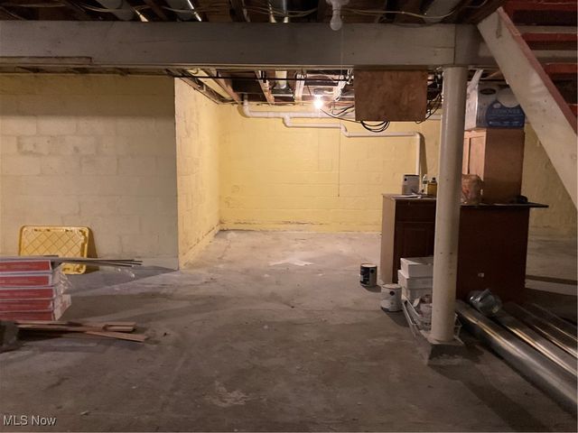 3185 Harding Avenue, East Liverpool, OH 43920