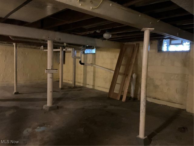 3185 Harding Avenue, East Liverpool, OH 43920