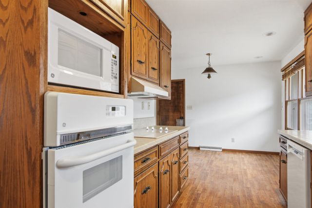 2115 7th Ave NW, Minot, ND 58703