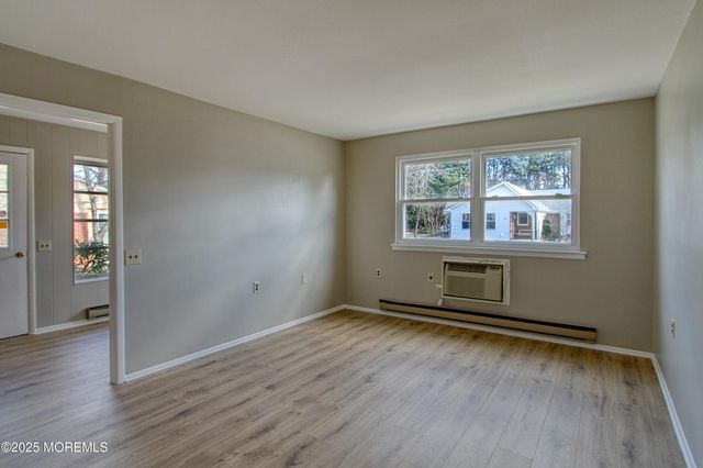 146 Hudson Parkway B, Whiting, NJ 08759