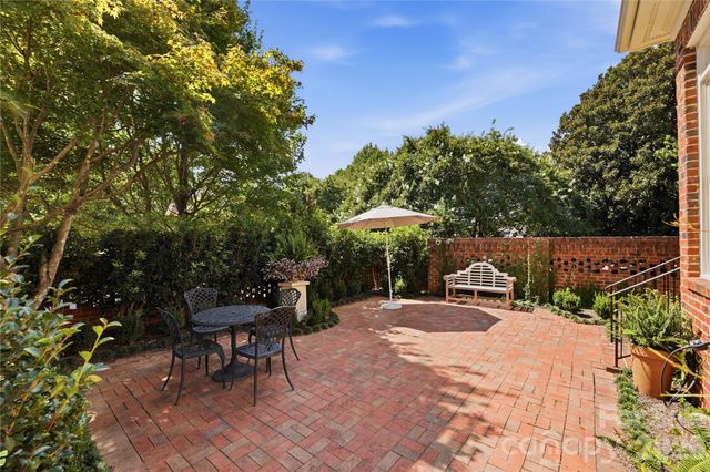 2606 Sheffield Crescent Court, Charlotte, NC 28226
