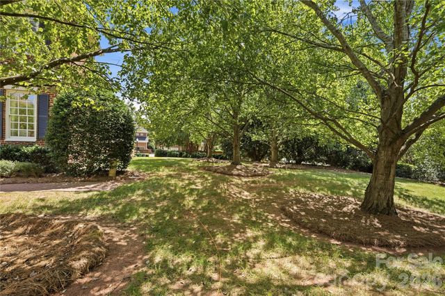 2606 Sheffield Crescent Court, Charlotte, NC 28226