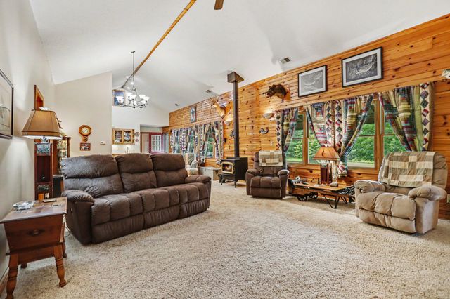 21641 Pine Lake Road, Pennfield Twp, MI 49014