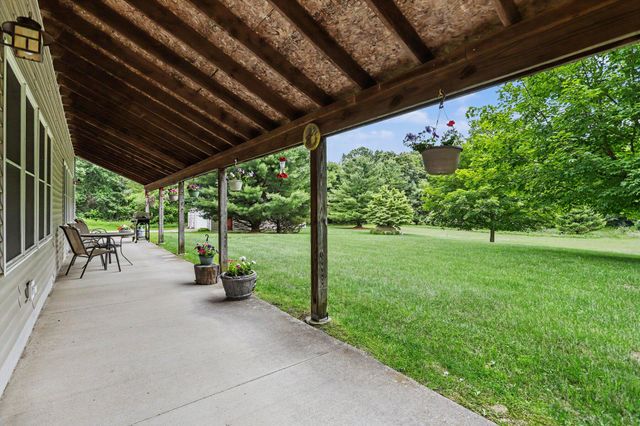 21641 Pine Lake Road, Pennfield Twp, MI 49014