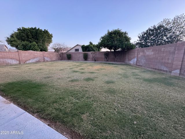 12713 W HOLLYHOCK Drive, Avondale, AZ 85392