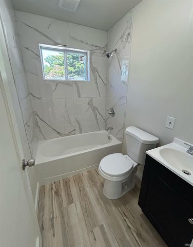 1800 E Powell Avenue, Evansville, IN 47714