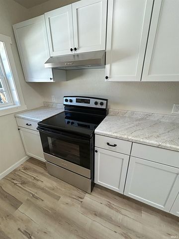 1800 E Powell Avenue, Evansville, IN 47714