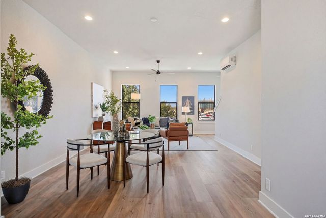 7924 Kennedy Hl Unit 2, San Antonio, TX 78235