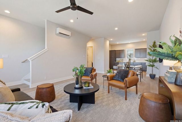 7924 Kennedy Hl Unit 2, San Antonio, TX 78235