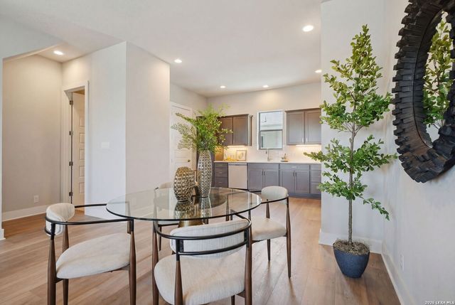 7924 Kennedy Hl Unit 2, San Antonio, TX 78235