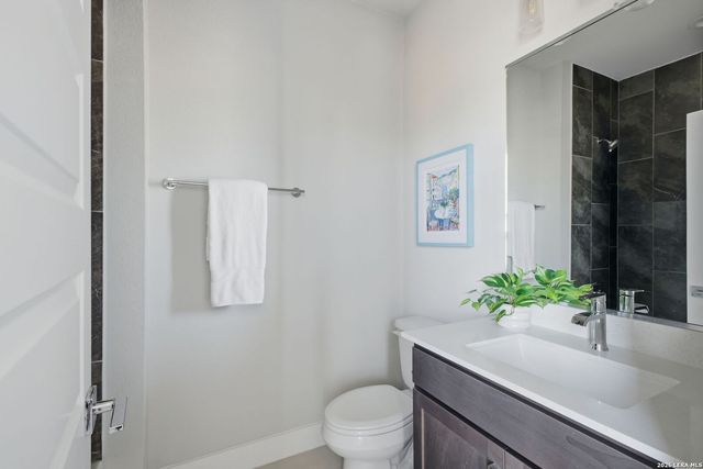 7924 Kennedy Hl Unit 2, San Antonio, TX 78235