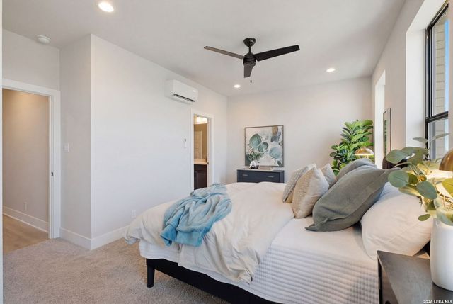 7924 Kennedy Hl Unit 2, San Antonio, TX 78235