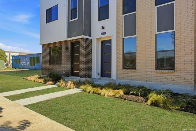 7924 Kennedy Hl Unit 2, San Antonio, TX 78235