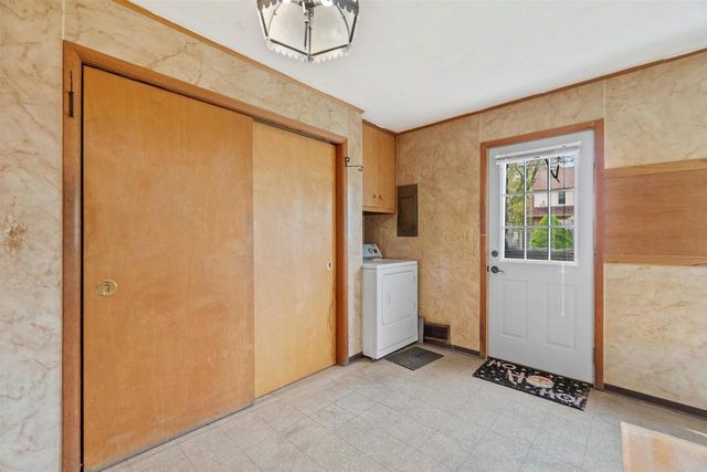 2712 Lincoln ROAD, Kenosha, WI 53143