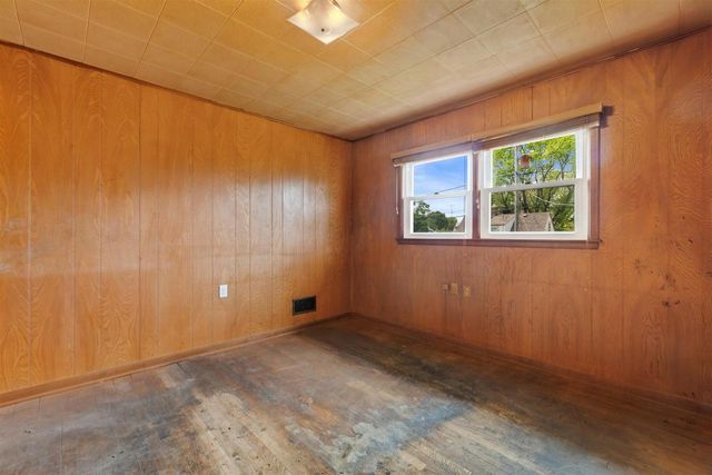 2712 Lincoln ROAD, Kenosha, WI 53143