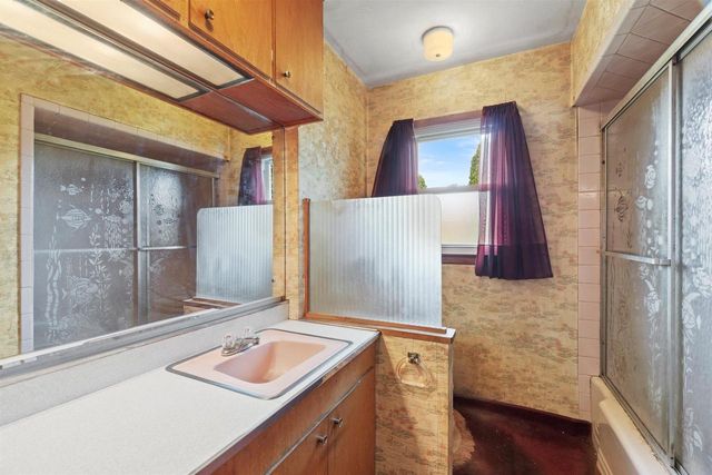 2712 Lincoln ROAD, Kenosha, WI 53143