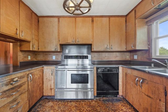2712 Lincoln ROAD, Kenosha, WI 53143