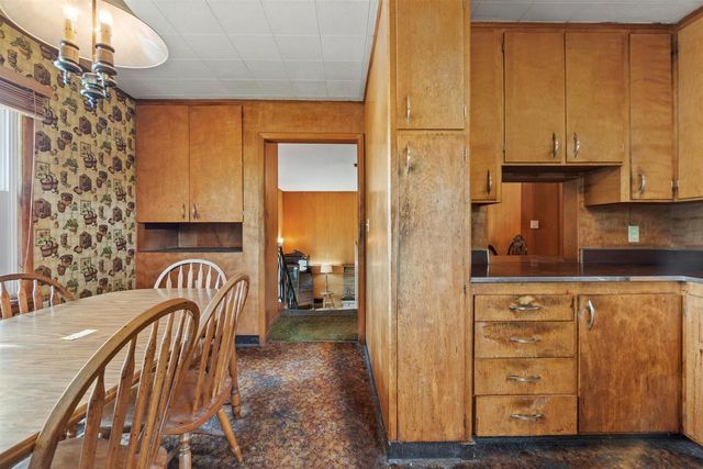 2712 Lincoln ROAD, Kenosha, WI 53143