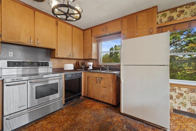 2712 Lincoln ROAD, Kenosha, WI 53143