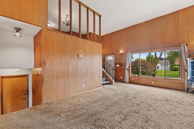 2712 Lincoln ROAD, Kenosha, WI 53143