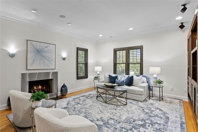 811 S ROME AVENUE, Tampa, FL 33606