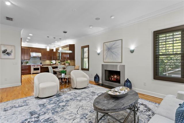 811 S ROME AVENUE, Tampa, FL 33606