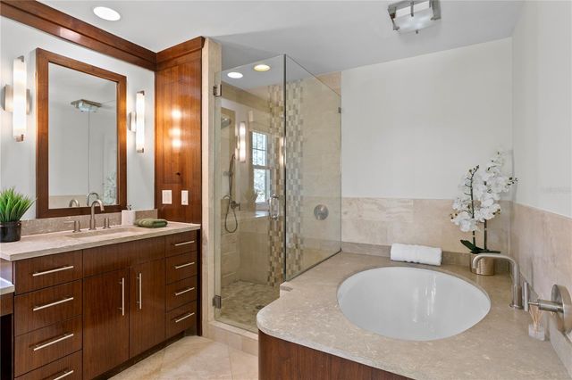 811 S ROME AVENUE, Tampa, FL 33606