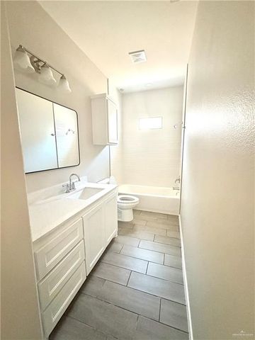 1409 Shavano Drive, Edinburg, TX 78541