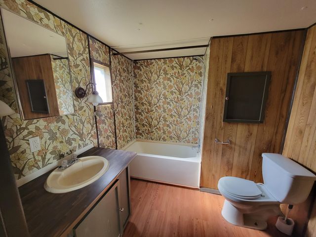 1101 CLARK Avenue, Estancia, NM 87016