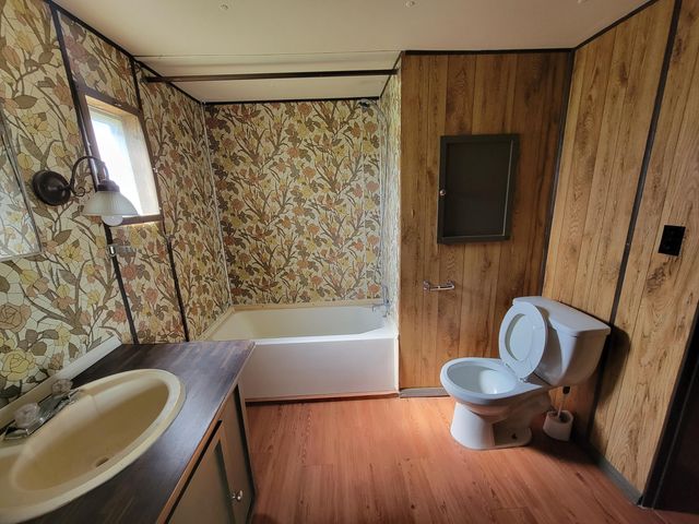 1101 CLARK Avenue, Estancia, NM 87016