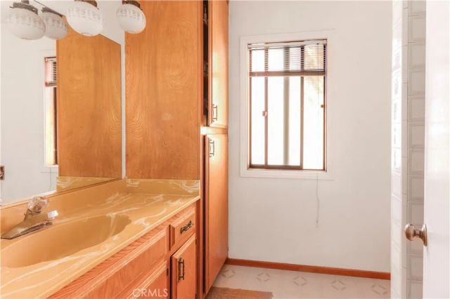 41280 De Portola, Temecula, CA 92592