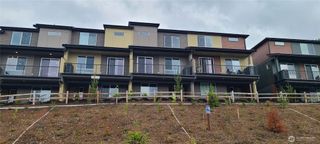 13215 NE 127th Court #D, Kirkland, WA 98034