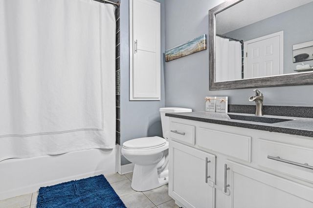 15605 24th Avenue N D, Plymouth, MN 55447