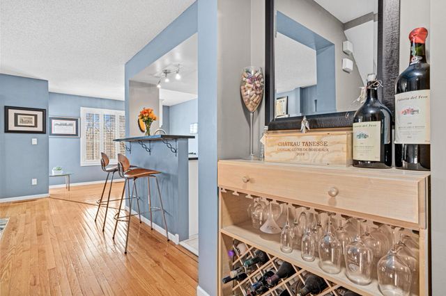 15605 24th Avenue N D, Plymouth, MN 55447