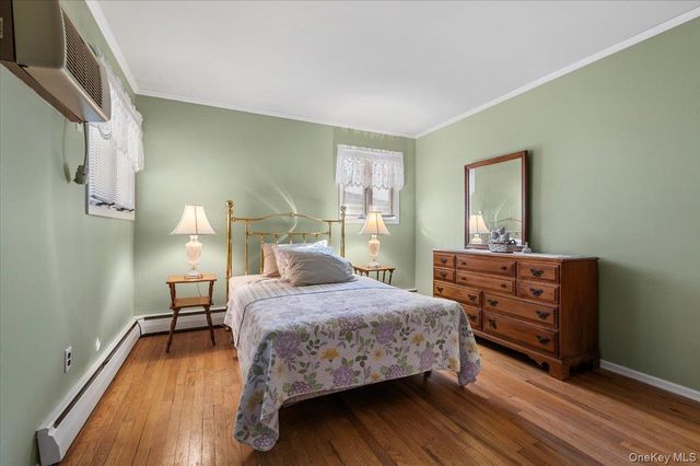 53 Beaumont Drive, Plainview, NY 11803