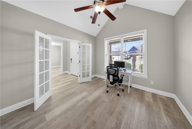 1008 Vista Bell Drive, Cave Springs, AR 72718