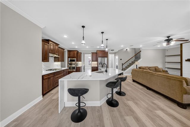 1008 Vista Bell Drive, Cave Springs, AR 72718