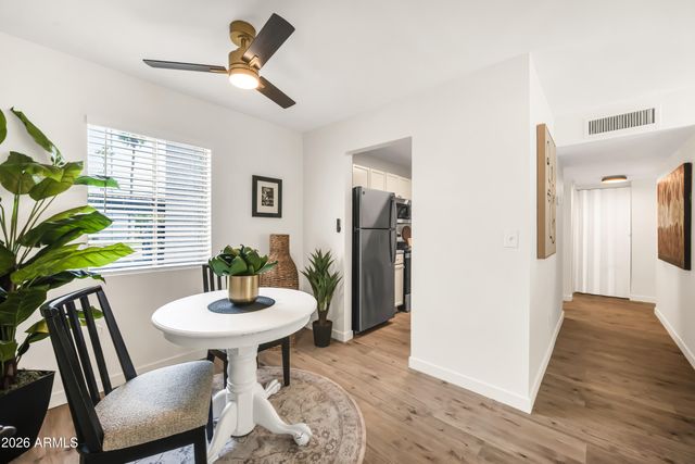 7550 N 12TH Street 124, Phoenix, AZ 85020