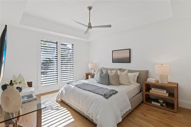 1135 3rd AVE S # 302, Naples, FL 34102