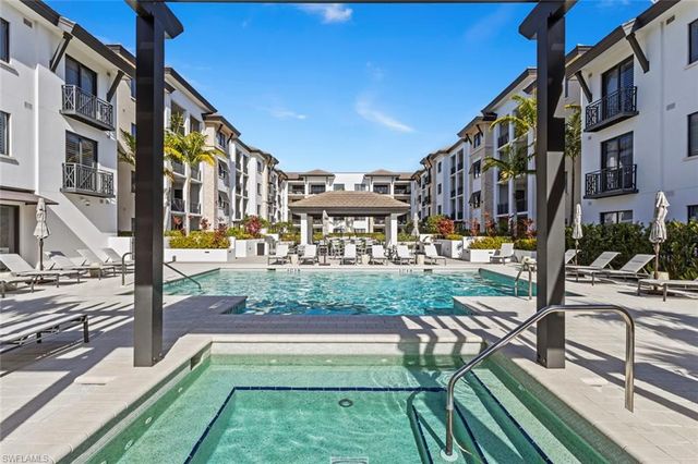 1135 3rd AVE S # 302, Naples, FL 34102