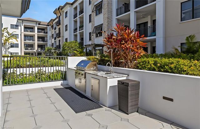 1135 3rd AVE S # 302, Naples, FL 34102