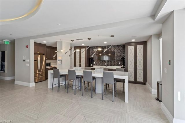 1135 3rd AVE S # 302, Naples, FL 34102