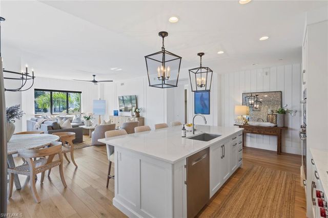 1135 3rd AVE S # 302, Naples, FL 34102