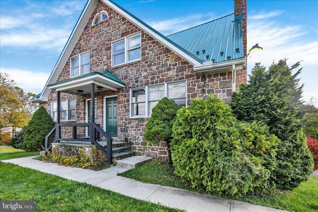 1834 & 1836 OLD LANCASTER PIKE, Reading, PA 19608