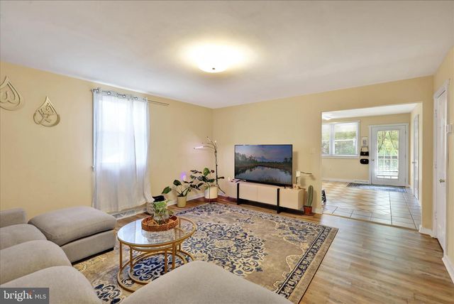 1834 & 1836 OLD LANCASTER PIKE, Reading, PA 19608