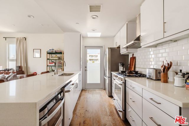 1514 S Bedford Street, Los Angeles, CA 90035