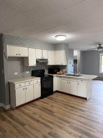 669 N Briar Hill Lane 3, Addison, IL 60101