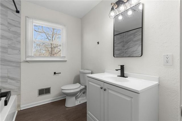 8007 Blue Ridge Boulevard, Raytown, MO 64138