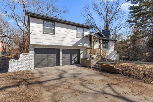 8007 Blue Ridge Boulevard, Raytown, MO 64138